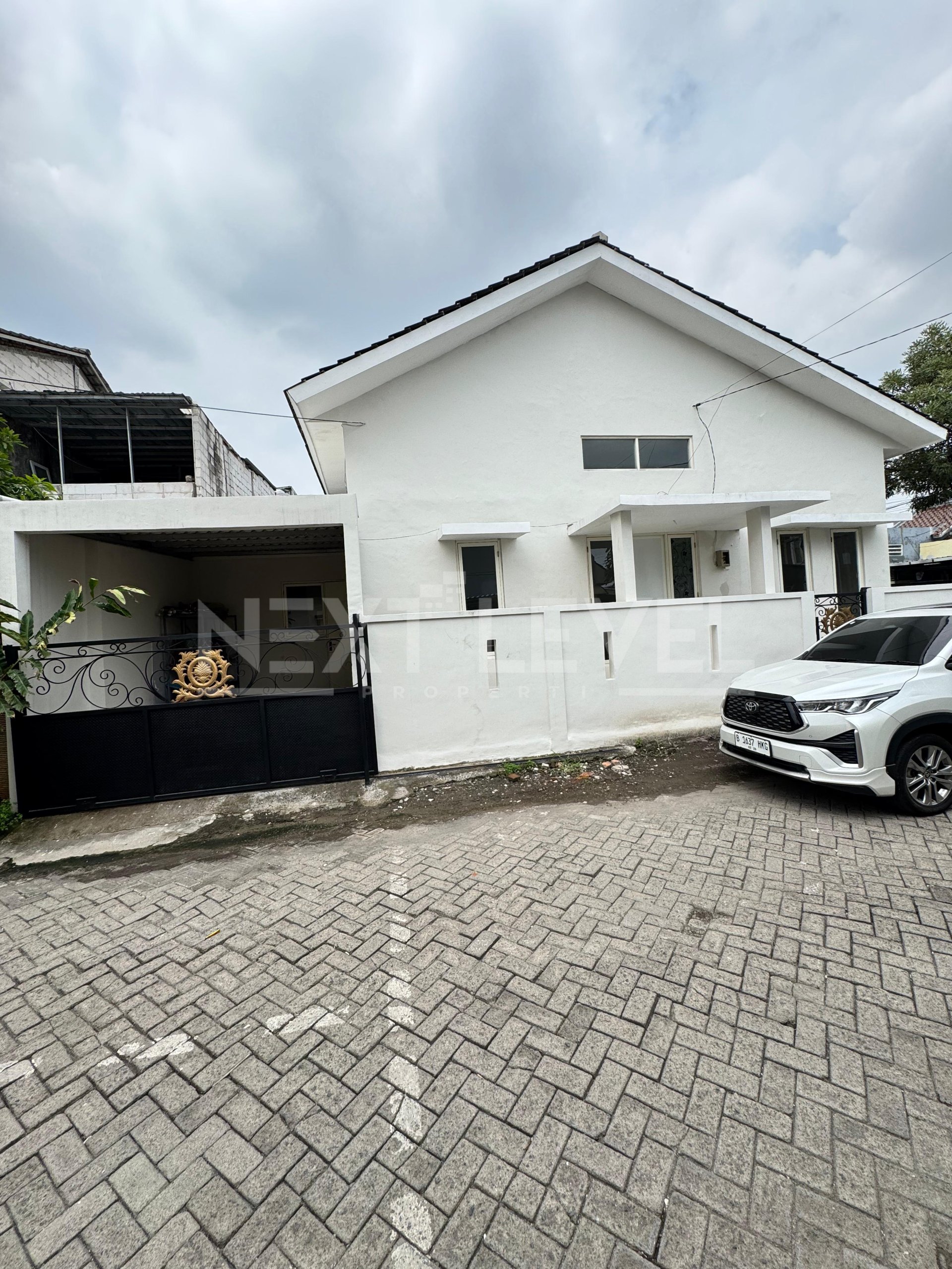 Dijual rumah di puri gunung anyar Surabaya timur 