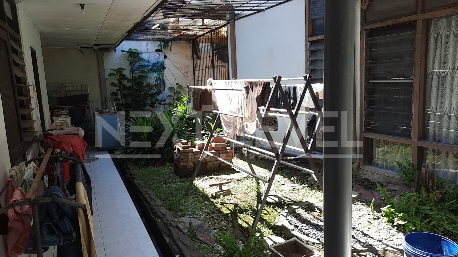 Dijual Rumah di kendangsari 