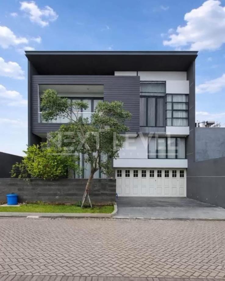 Dijual rumah di Citraland cluster waterfront 