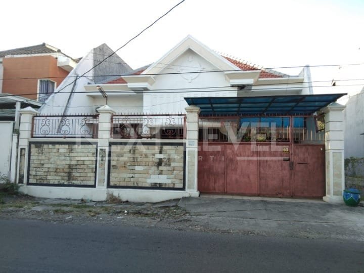 Dijual Rumah nol jalan raya di Pucang Anom