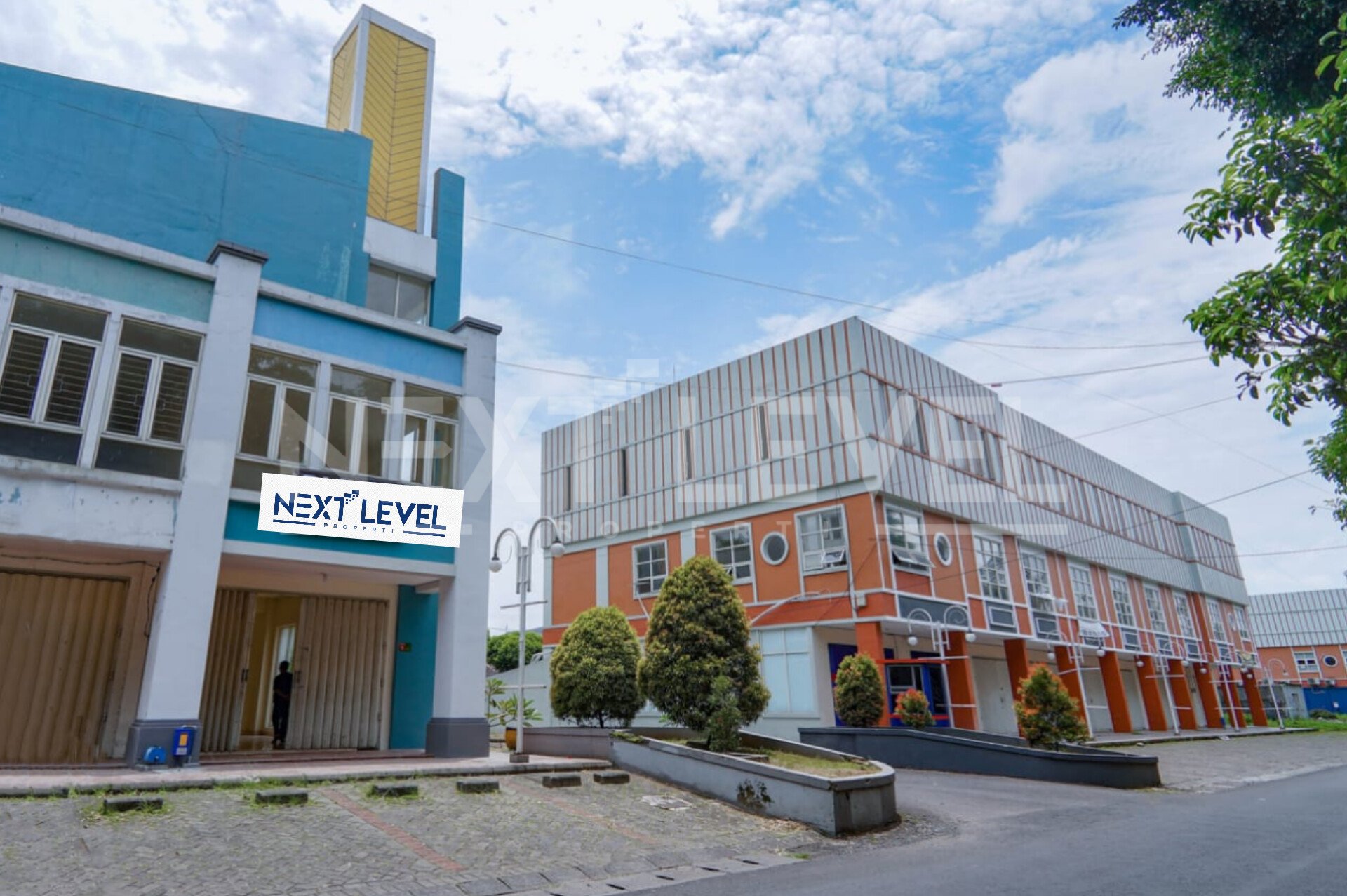 Ruko 3 Lantai dan Rooftop Raya Sawojajar Malang 