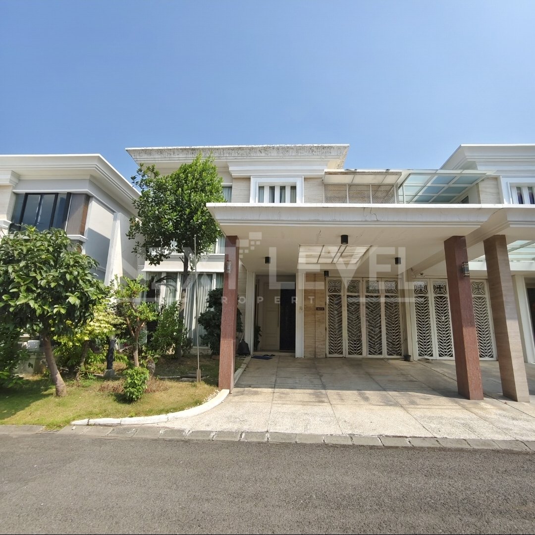 Dijual Rumah Mewah Pakuwon Indah Surabaya