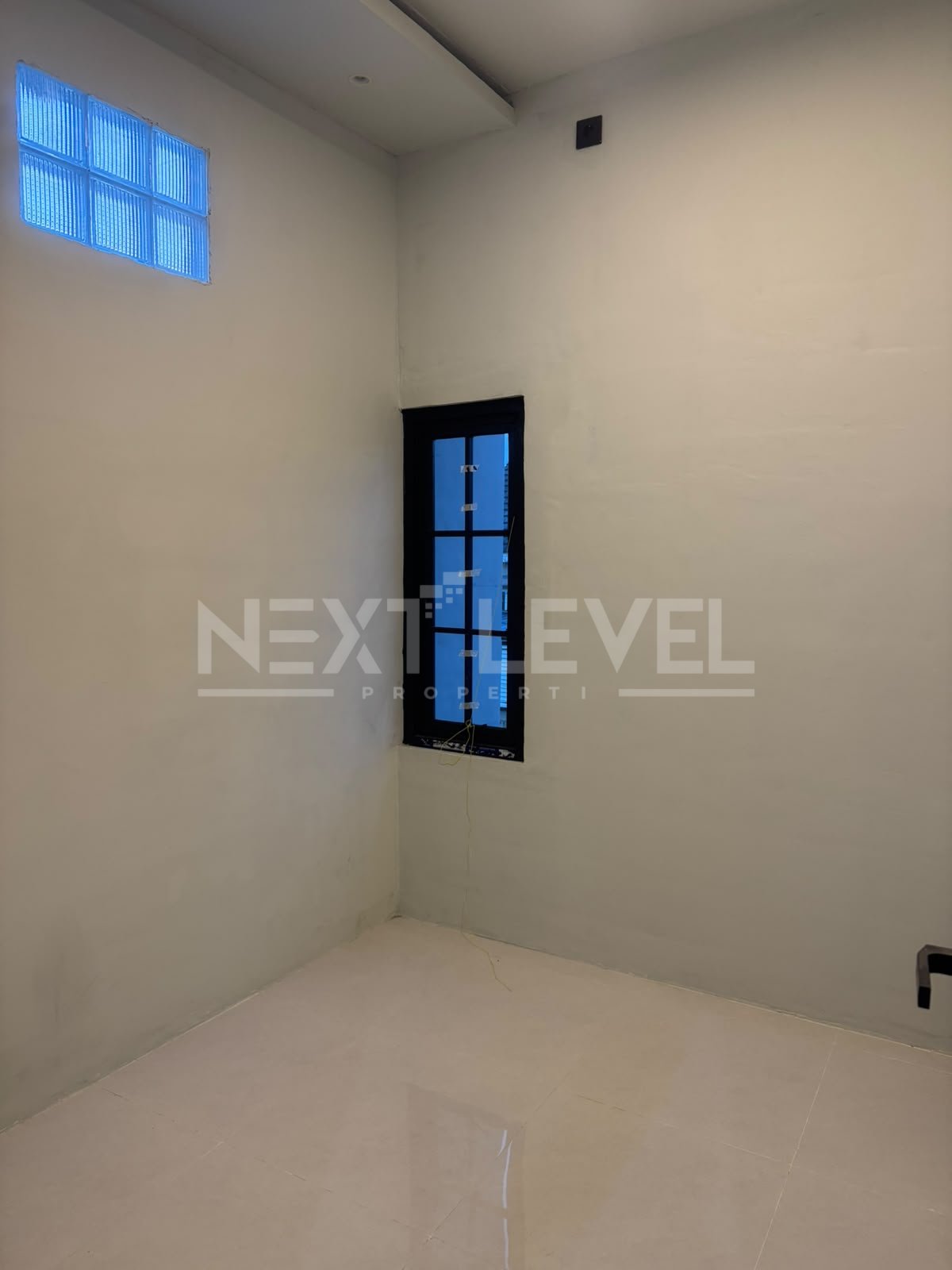 Dijual rumah di griya Amerta residence Surabaya timur