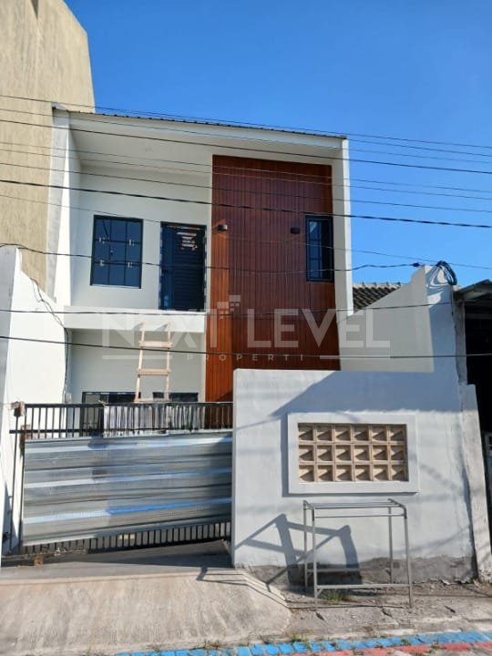 Dijual rumah di griya Amerta residence Surabaya timur