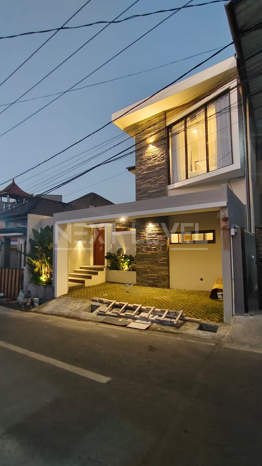 Fully Furnished Villa 3BR Dijual di Kampial, Nusa Dua