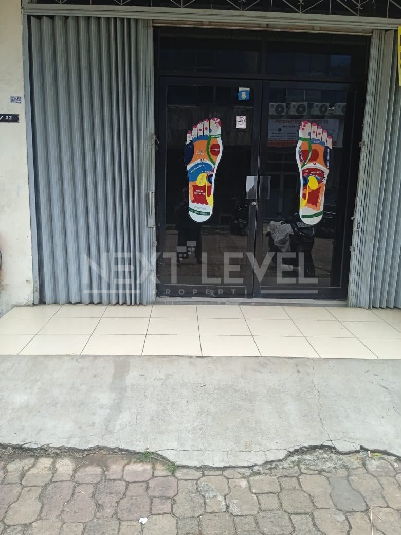 Ruko Arcadia 4 lantai bagus terawat sudah ada partisi dan 7 unit Ac, Jl. Daan mogot raya - Tanggerang