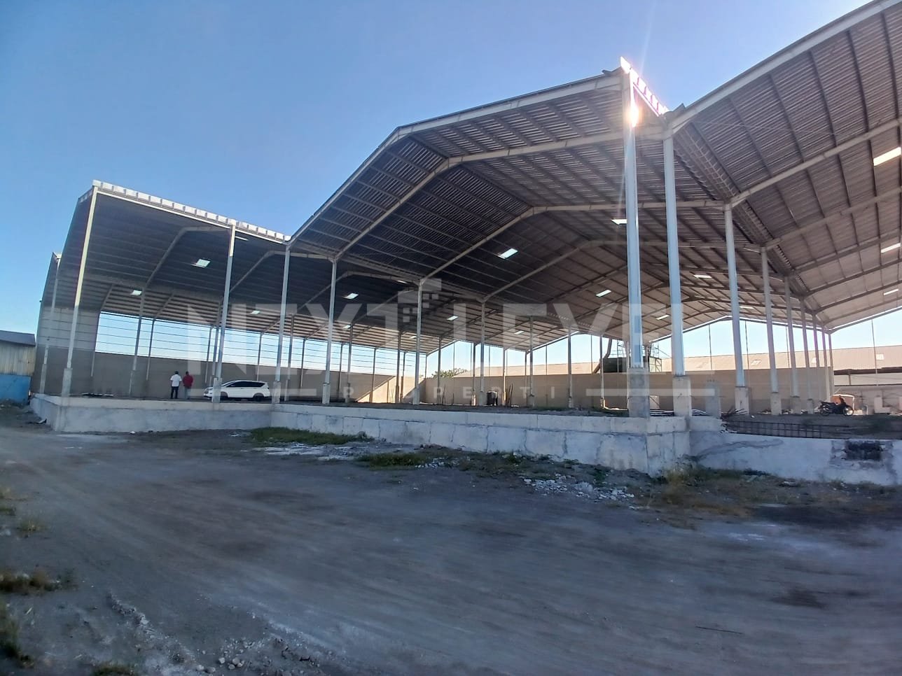 GUDANG LOADING DOCK 6.000 M2 MARGOMULYO SURABAYA 