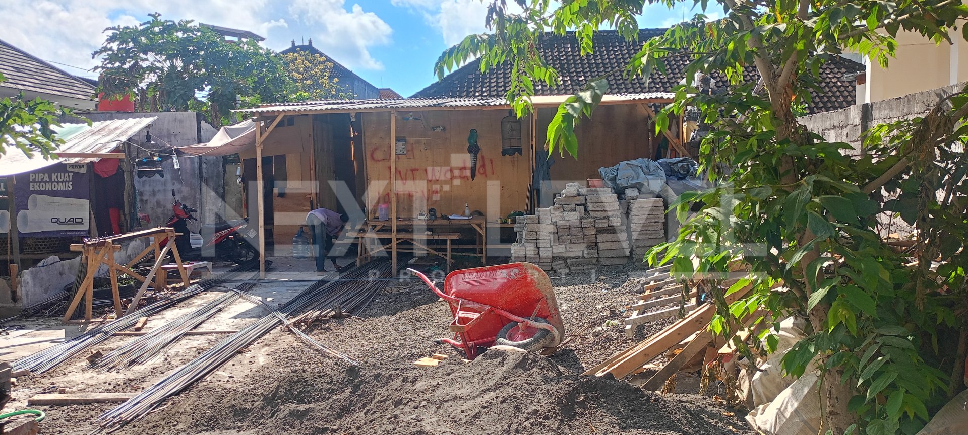Land for sale 