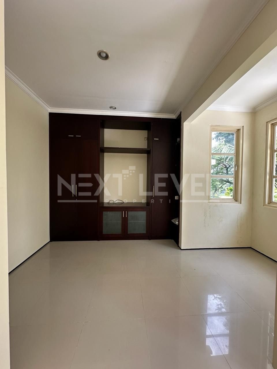 Dijual Rumah Citraland Utama Minimalis Strategis Siap Pakai
