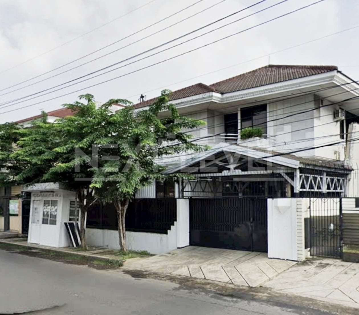 DIJUAL RUMAH RAYA SATELIT NOL JALAN RAYA STRATEGIS KOMERSIAL
