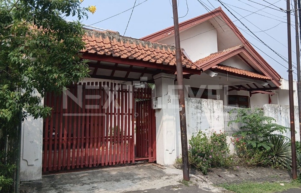 FOR SALE | Spacious Freehold Home in Tanah Kusir, South Jakarta