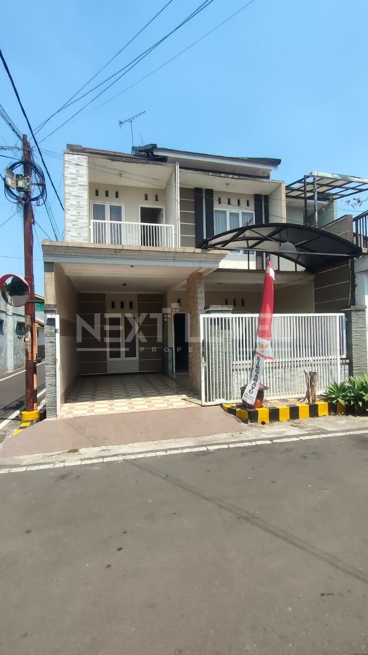 Rumah Strategis Ciliwung Malang. Dekat akses mudah menuju berbagai fasilitas di kawasan Blimbing dan pusat Kota Malang. NLMLG00047