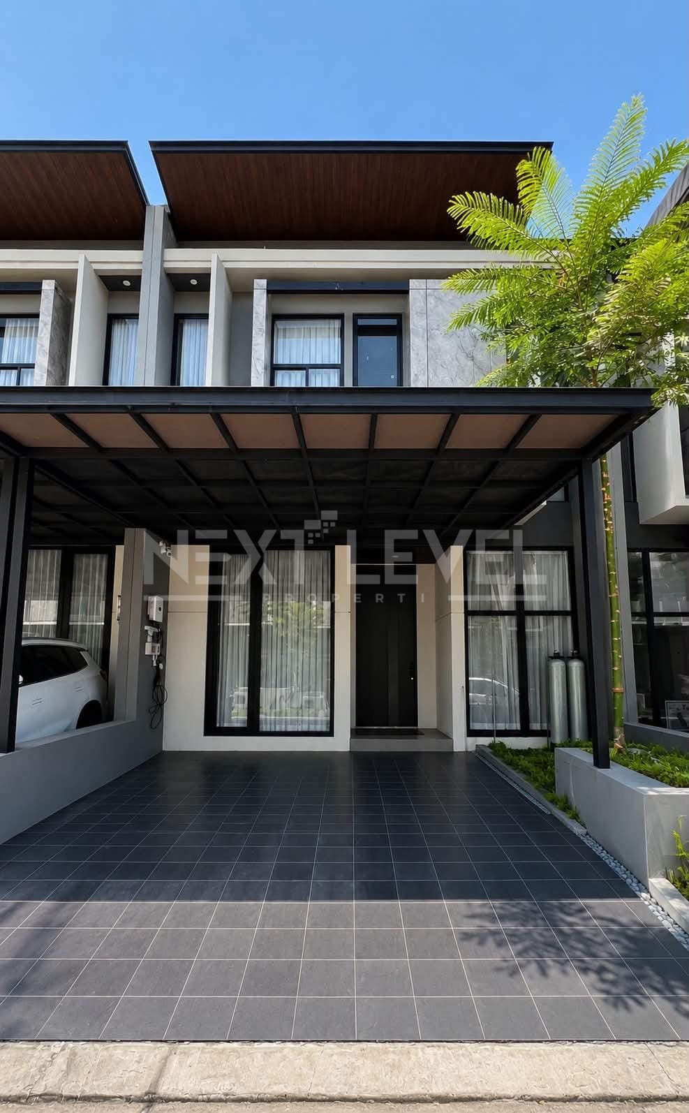 Jual Rumah District9 Citraland  Furnish Renovasi