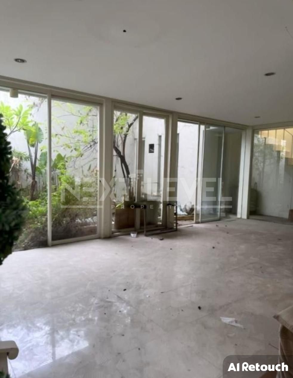 Dijual Rumah Citraland Utama Minimalis Strategis Siap Huni