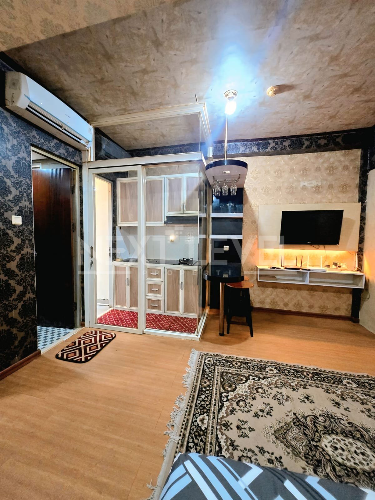 Jual Cepat Apartemen Gunawangsa Manyar 2BR jadi 1BR luas  