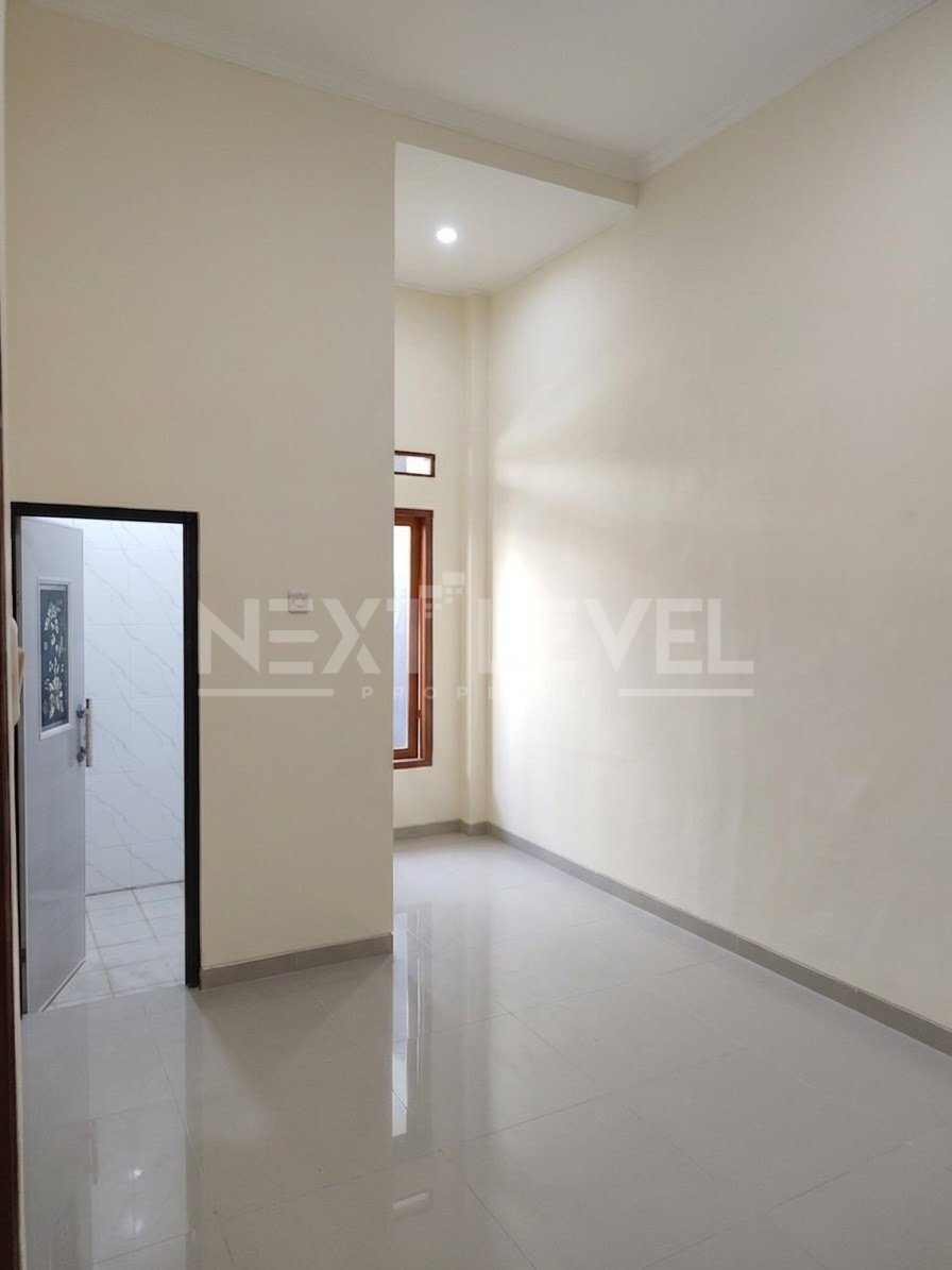 Dijual Rumah baru renovasi di pup, 3 KT dan 2 KM. dekat Harapan Indah. THB. kali abang tengah