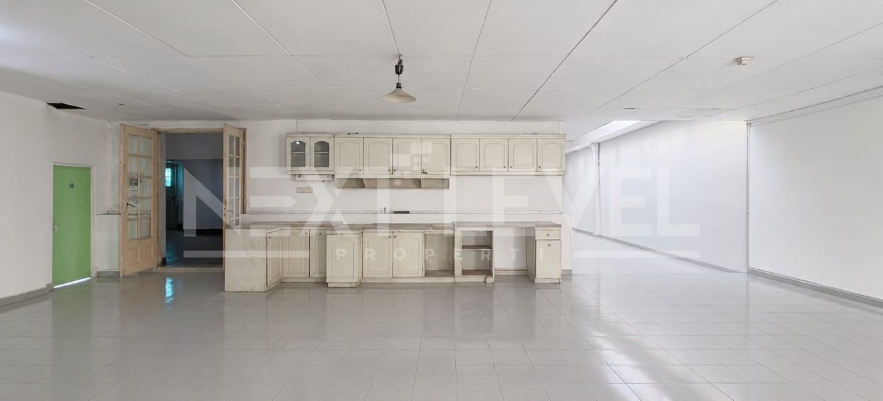Dijual Rumah Dekat Raya Darmo Minimalis Strategis Siap Huni