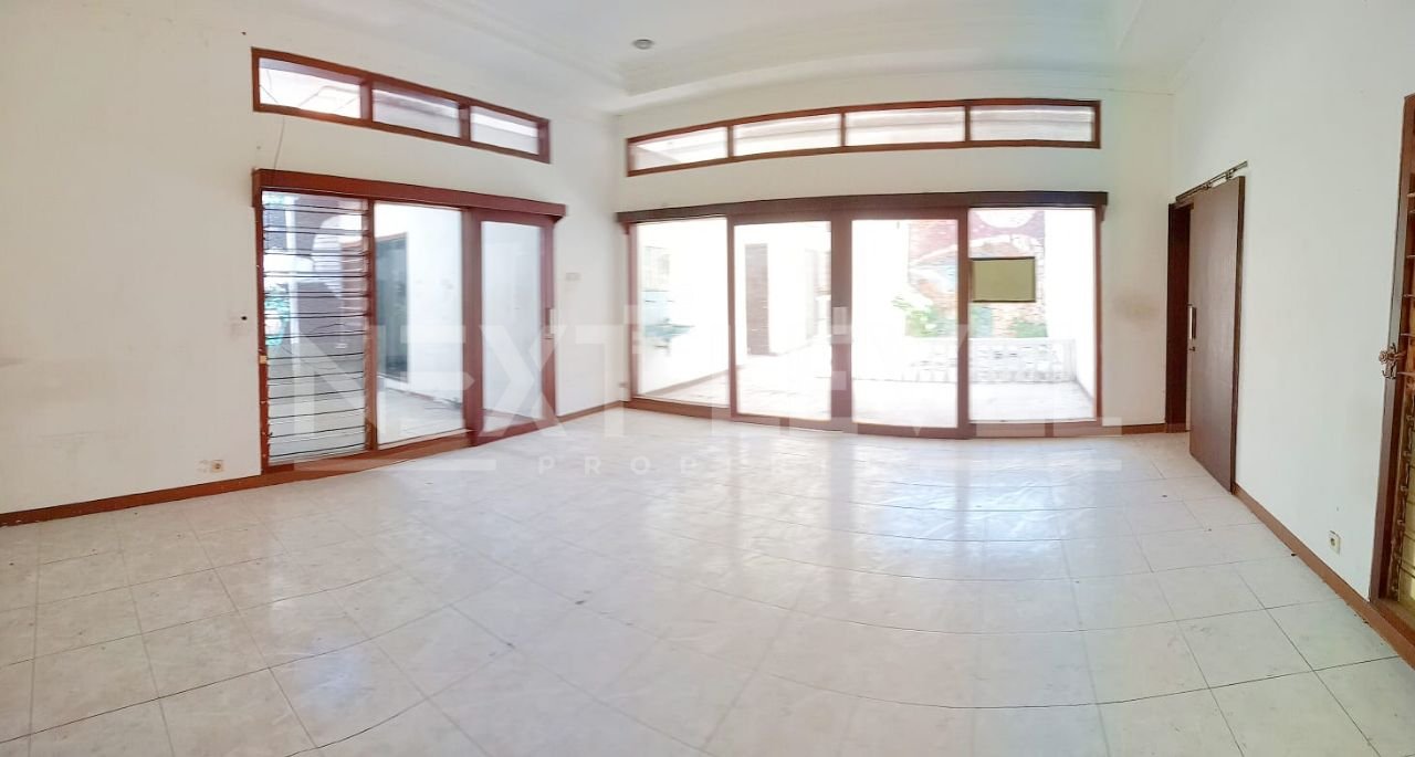 Dijual Rumah Dharmahusada Minimalis Strategis Siap Huni
