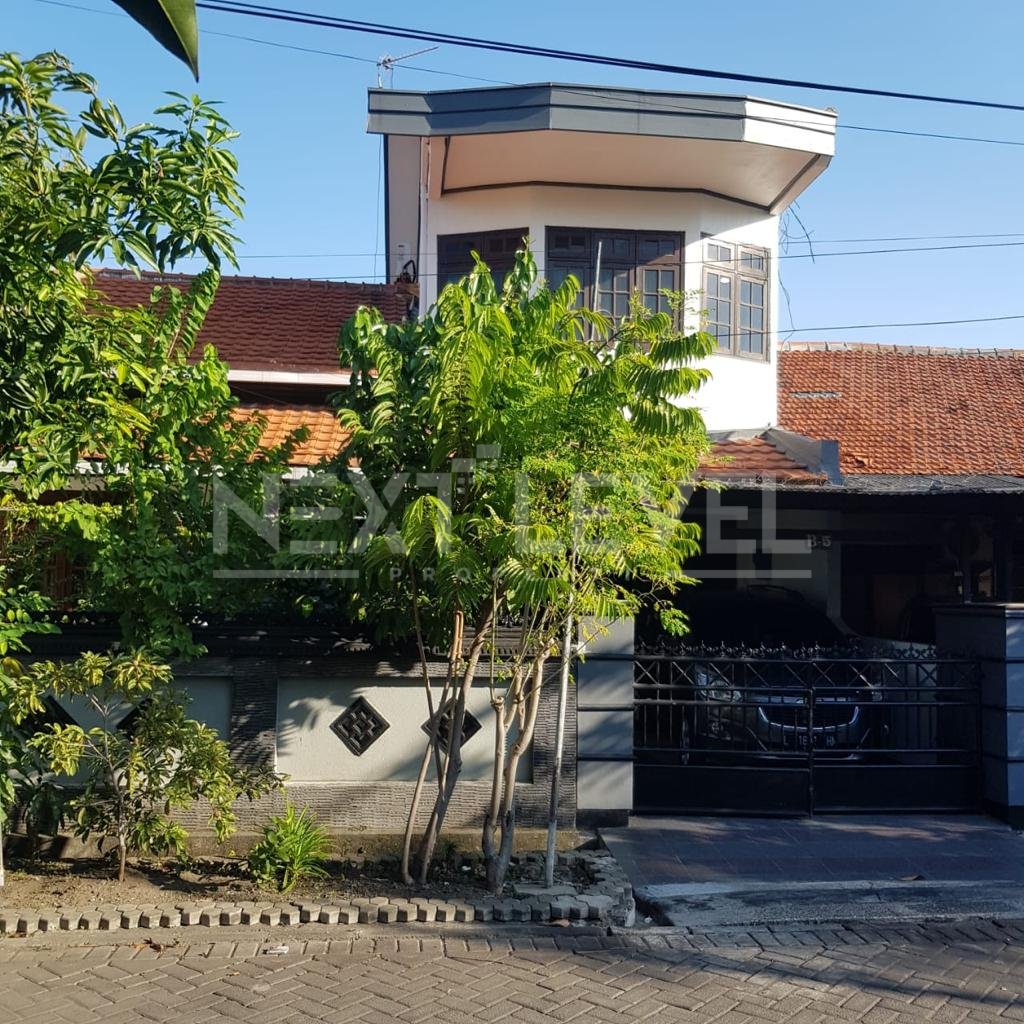 Dijual rumah di Tenggilis Mejoyo