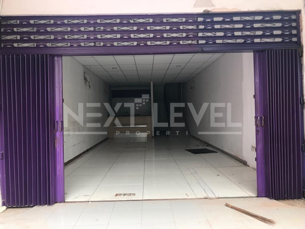 Di Jual Bangunan Komersial 2 Lantai Siap Usaha di Rungkut Kidul Luas & Strategis