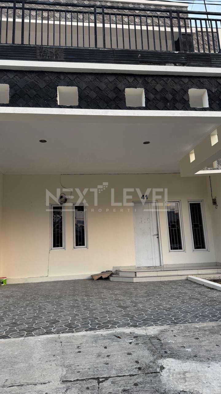 Disewa rumah meadow green lippo cikarang