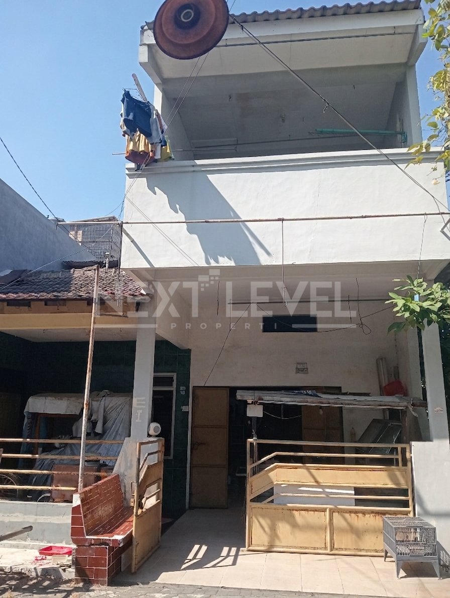 Dijual Rumah Hook 1,5 lantai di Taman Pondok Indah Wiyung Surabaya 