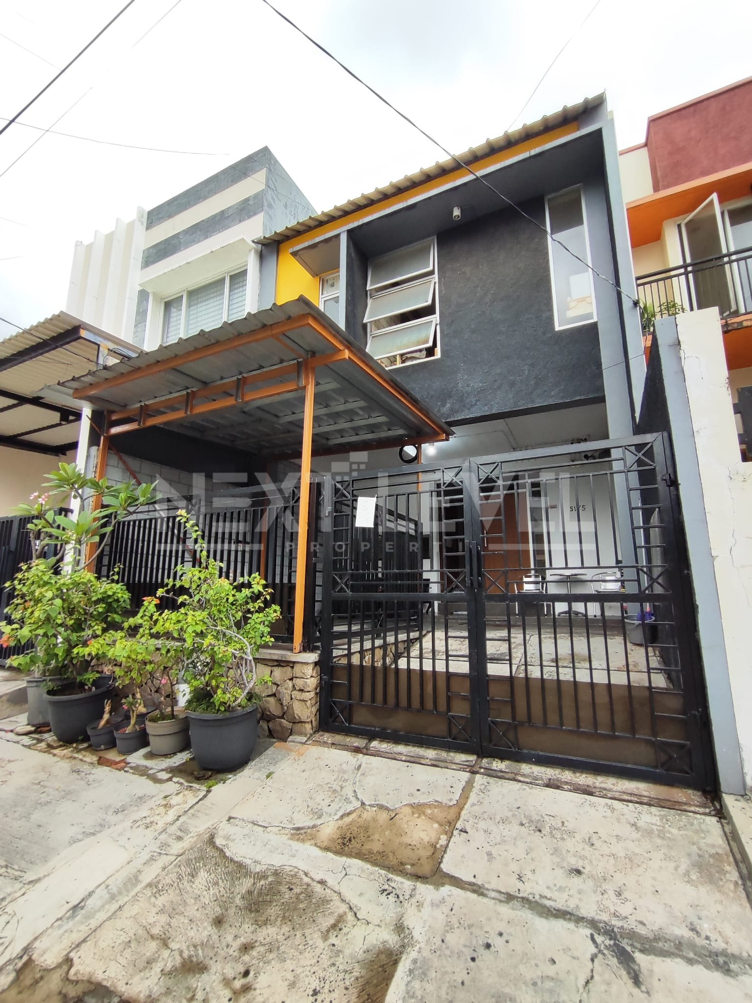 RUMAH KOS PREMIUM