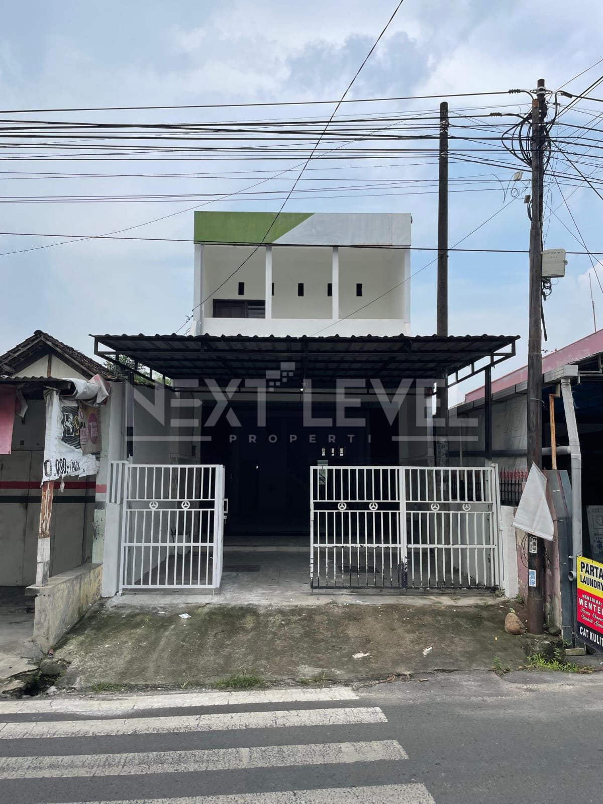 RUKO 2 LANTAI + RUMAH KOS 8 KAMAR DI PUSAT KOTA MOJOKERTO.BPRMLG00017