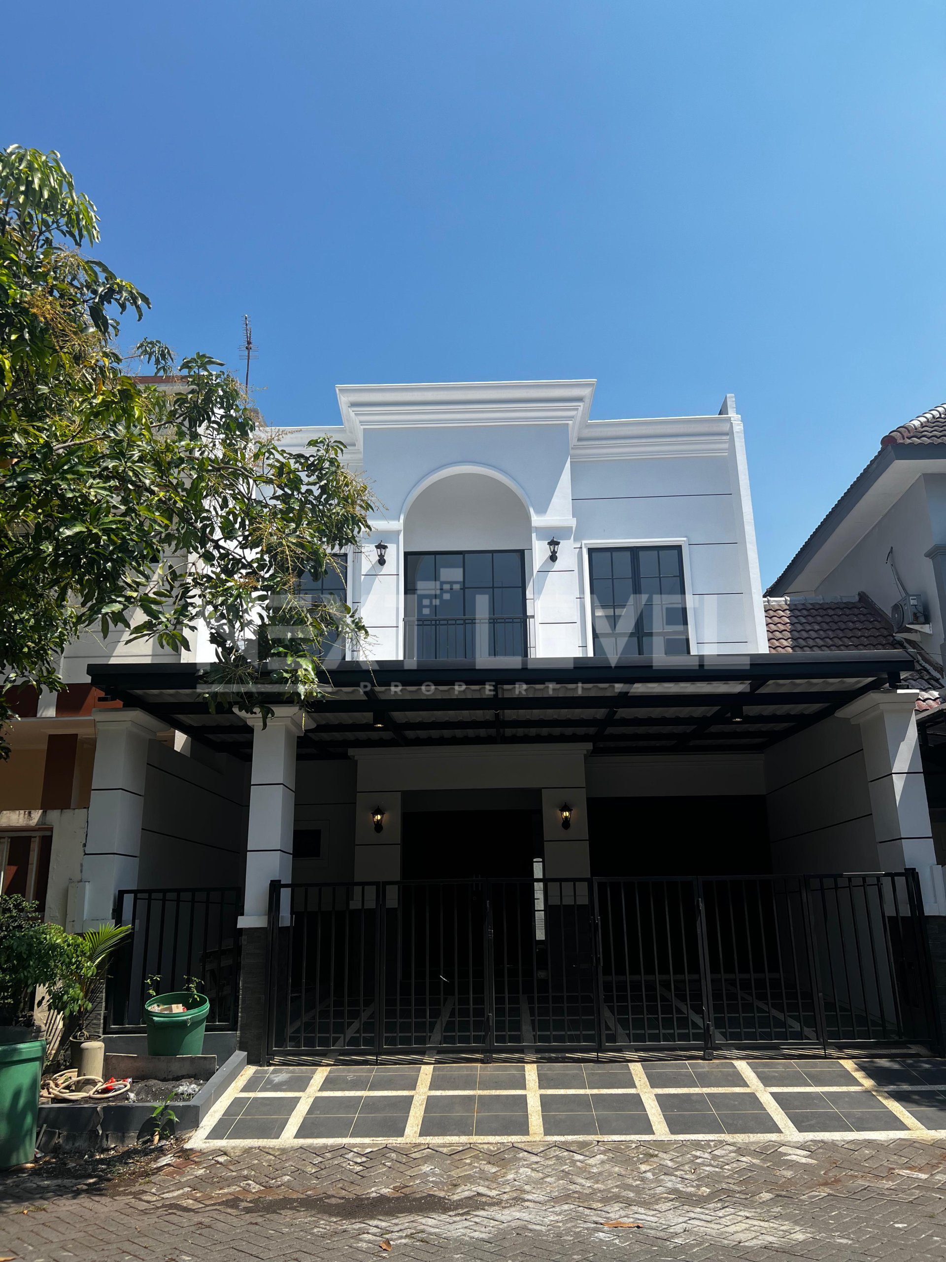 Dijual Rumah New American Classic Taman Mutiara Regency, Sidoarjo