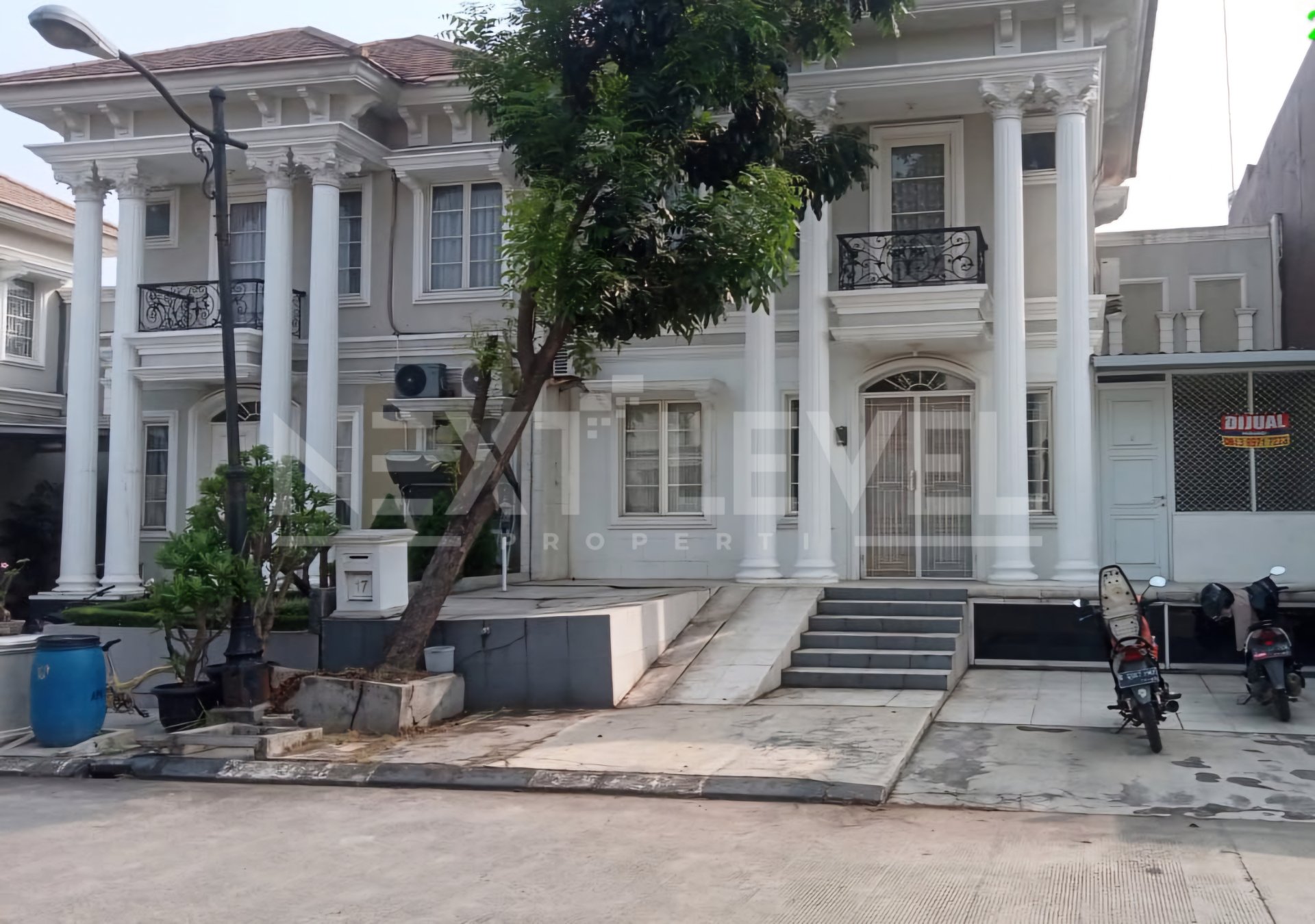 Rumah dijual di Oakwood- Lippo Cikarang