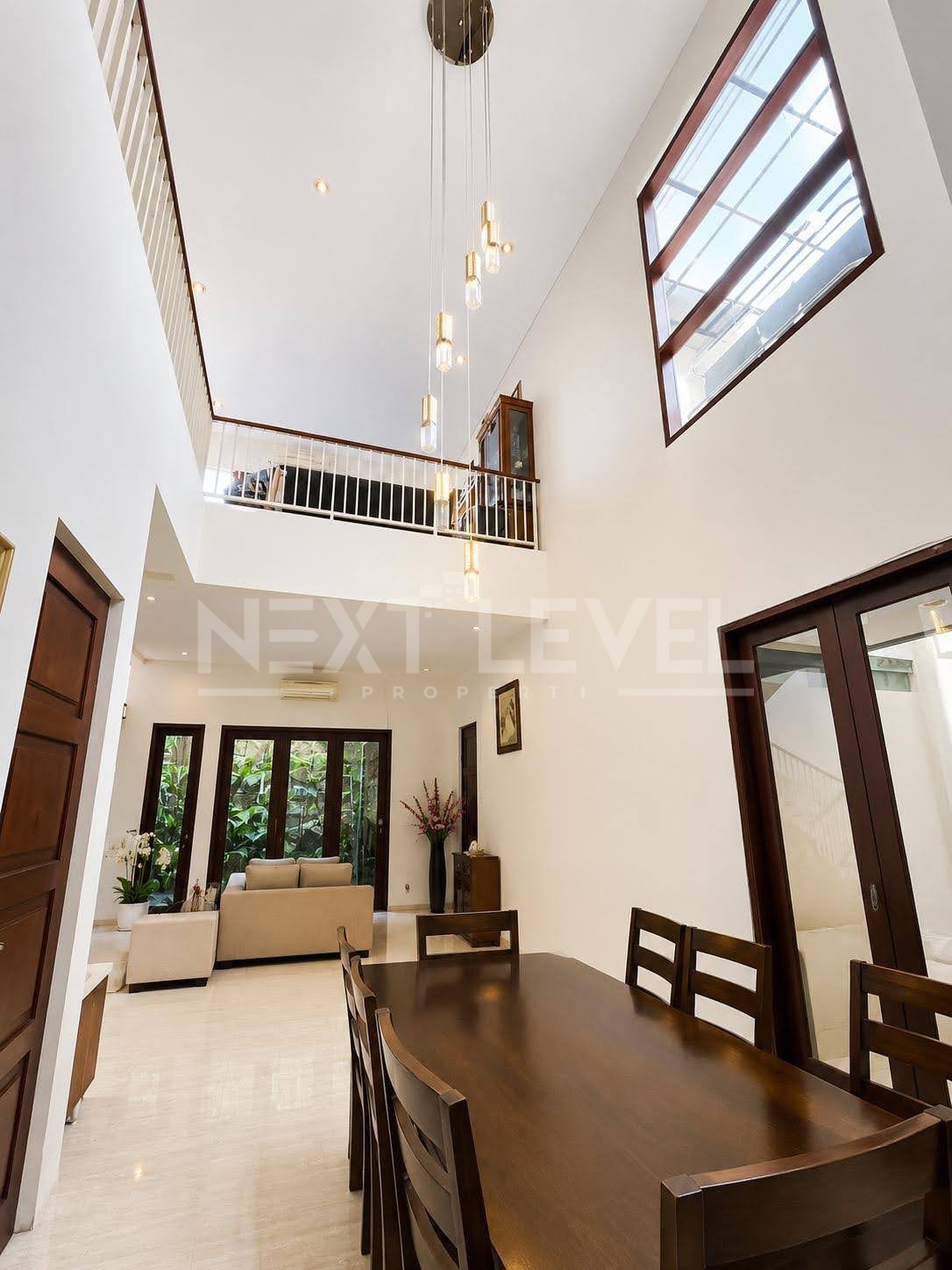 Dijual rumah modern tropical citraland utama minimalis siap huni