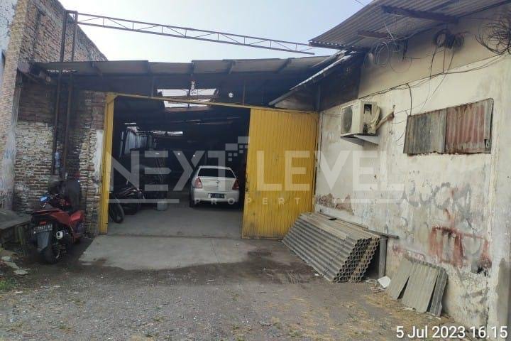 Dijual Tanah & Bangunan Strategis di Jalan Banyurip Surabaya