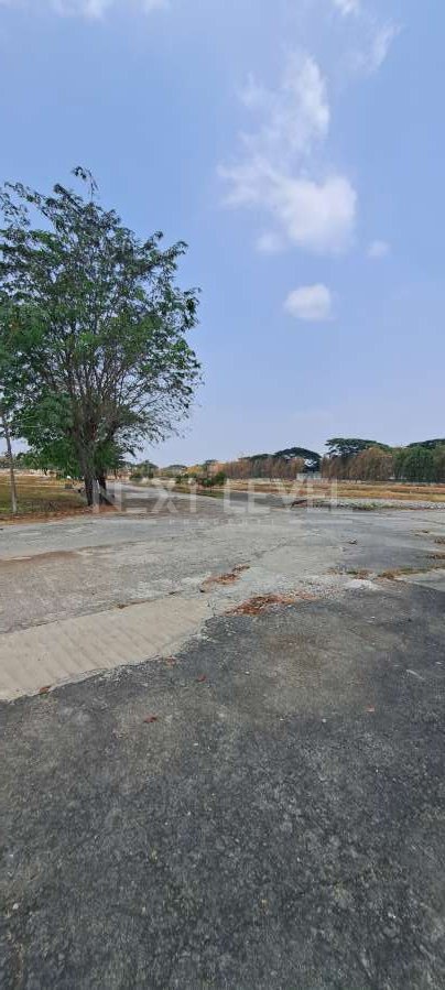 Dijual cepat harga NJOP lahan campuran di depan komplek Lippo Cikarang