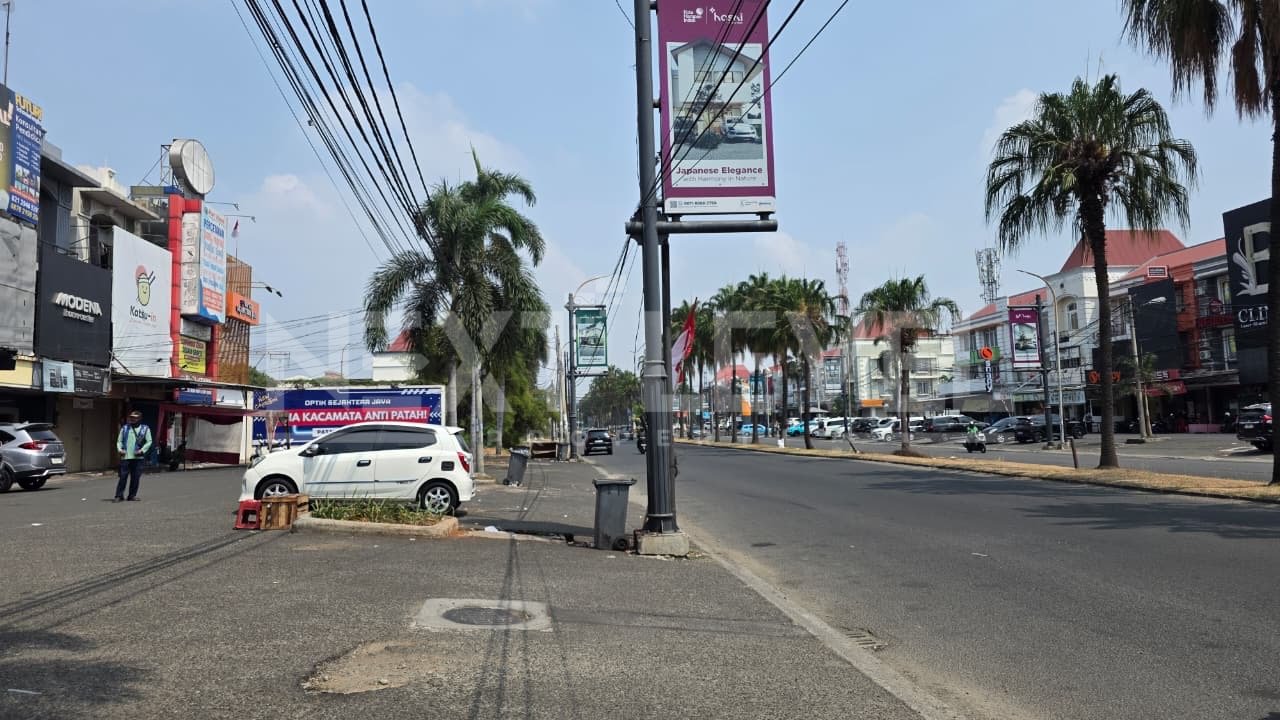 Dijual Rumah 1 Lantai Bulevar Hijau Harapan Indah 