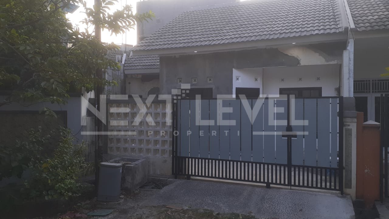 Rumah asri siap huni di tawarkan dengan harga menarik di Mahkota Pesona