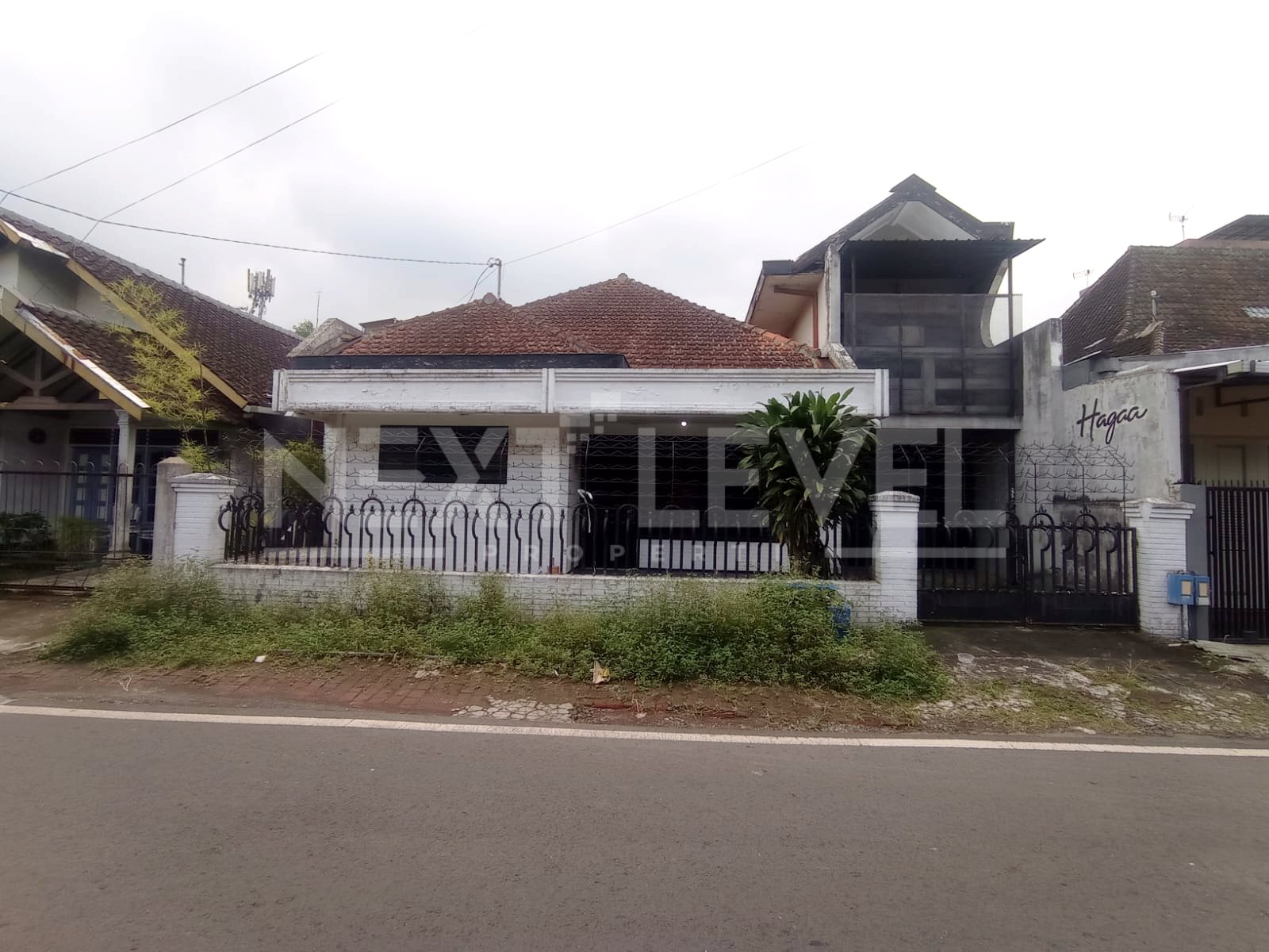 Rumah Dekat Soekarno Hatta, Cocok Untuk Tempat Tinggal Atau Kantor