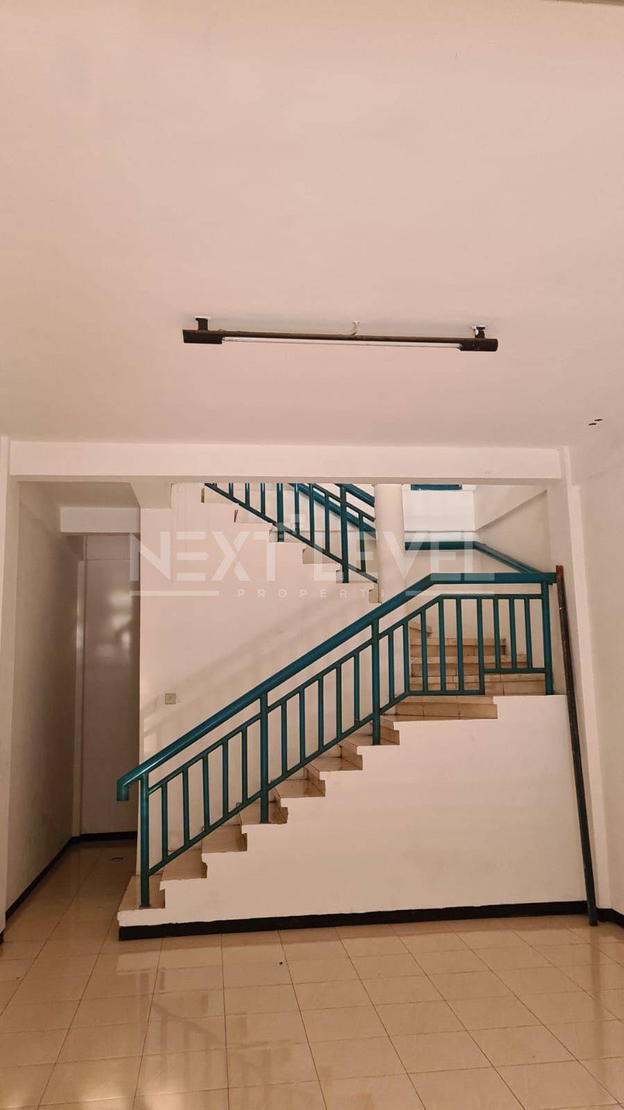 Disewakan / Dijual ruko tidar square Surabaya pusat