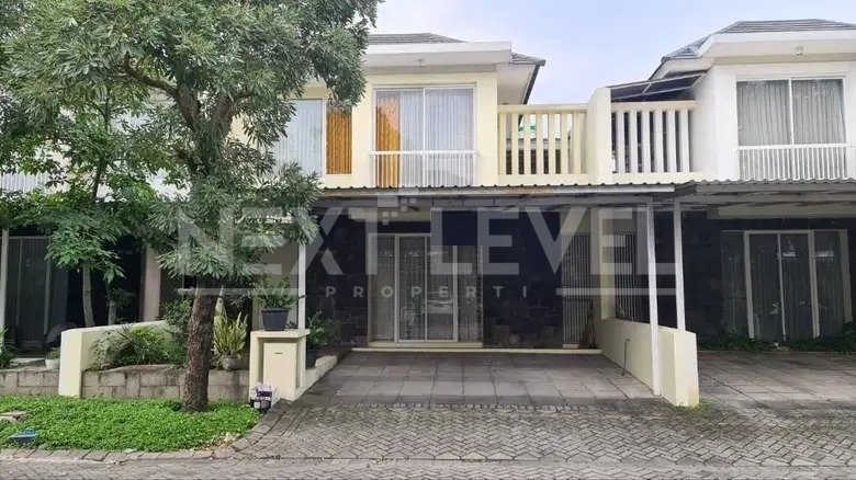 DISEWAKAN RUMAH ROYAL RESIDENCE CLUSTER HAREWOOD SURABAYA