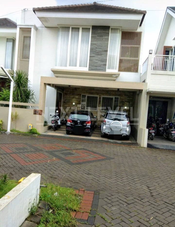 Rumah 2 Lantai Daerah Sawojajar, Dekat Kampus Wisnuwardhana