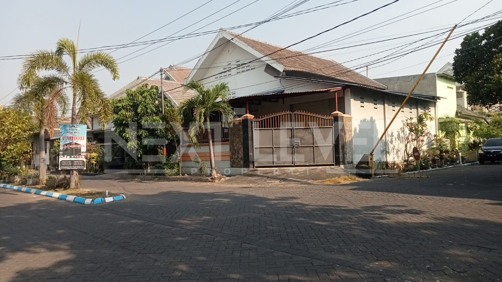 Di jual Rumah gudang Puri Indah