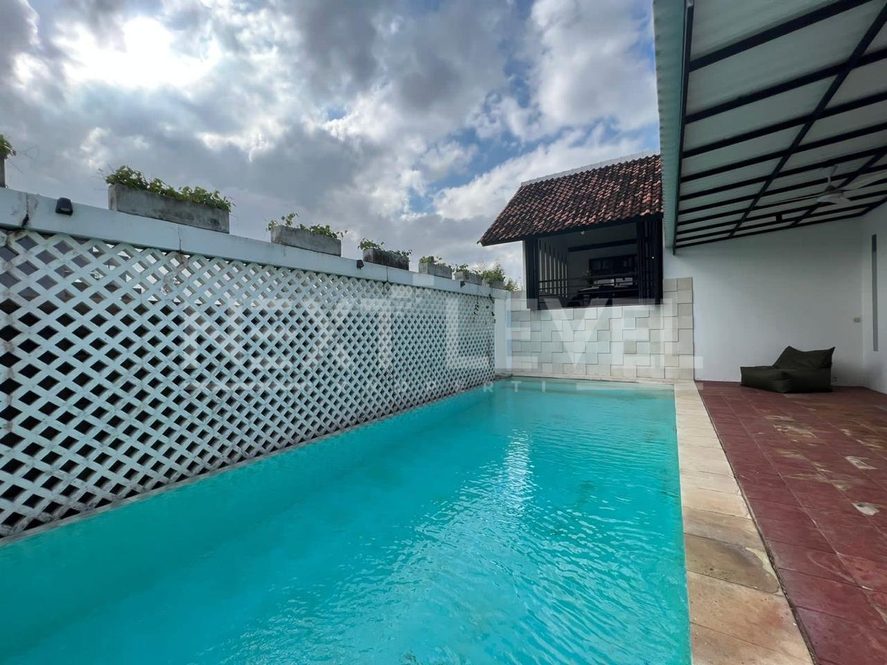 Villa Dijual di Bumbak Umalas – Rice Field View