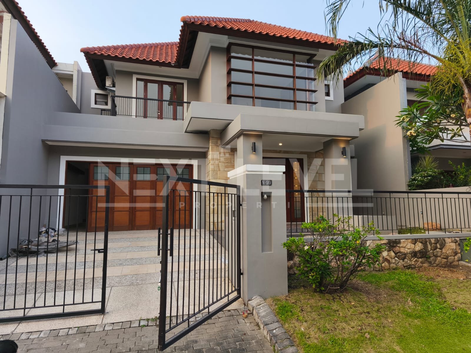 Rumah Full Renovasi Graha Famili Surabaya