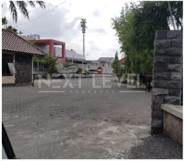 DIJUAL TANAH MURAH DAN STRATEGIS BONUS BANGUNAN DI S. PARMAN - RAYA WARU