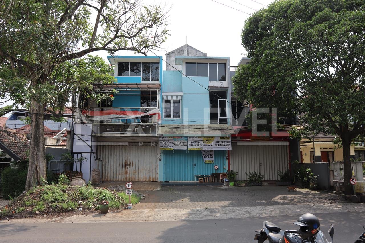 Ruko Strategis di Rajekwesi Gading Kasri, Kec. Klojen, Kota Malang.MLG00005