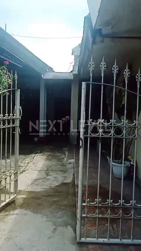 Hunian Luas di Raya Wendit Barat. Dekat dengan Taman Wisata Air Wendit dan akses Jl. Raya Wendit–Pakis.NLMLG00052