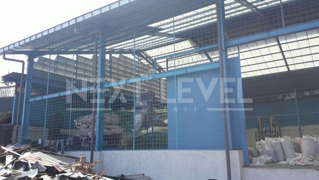 Di sewakan gudang di jl tropodo 1
