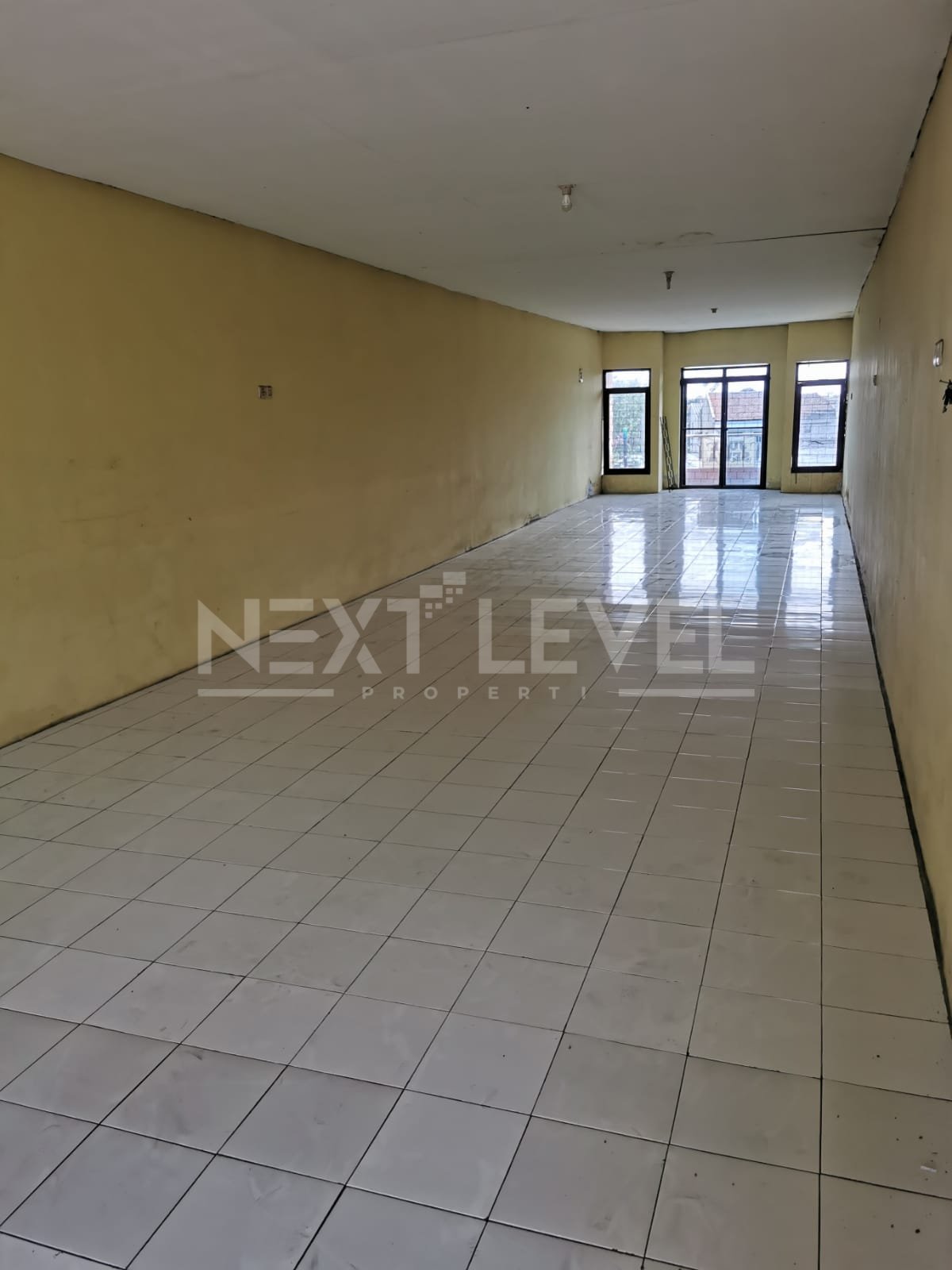 DIJUAL RUKO RAYA WIYUNG NOL JALAN RAYA TERMURAH LOKASI STRATEGIS BARANG LANGKA EXCLUSIVE LISTING
