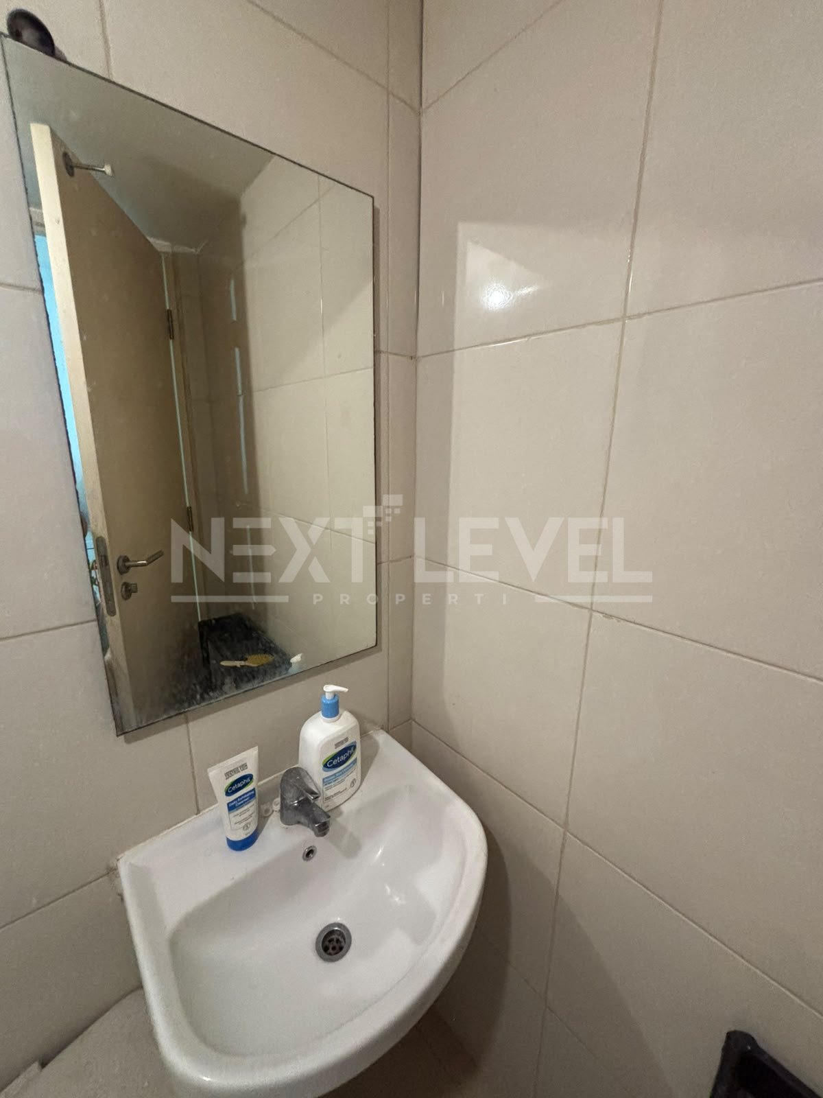 Apartemen Orchard Paling Murah di dalam Mall