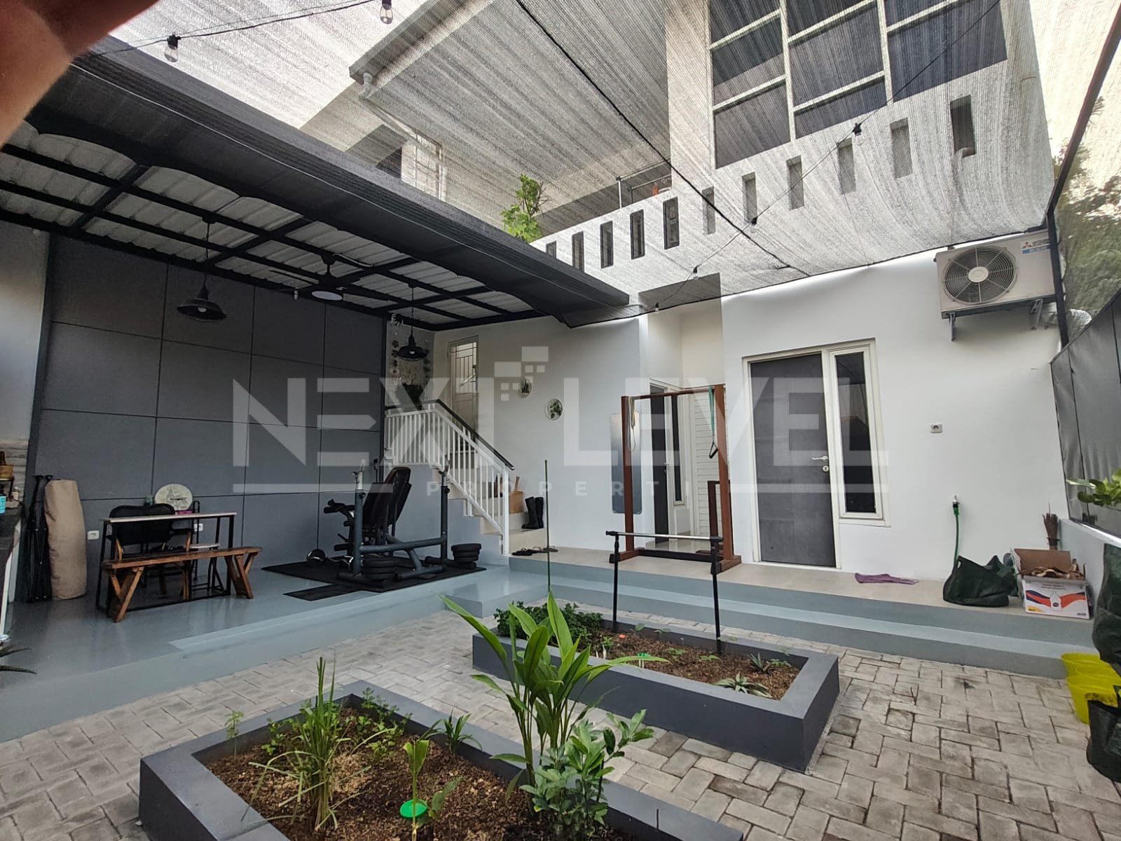 Dijual Rumah Estetik siap huni di KarangAnyar Semarang 