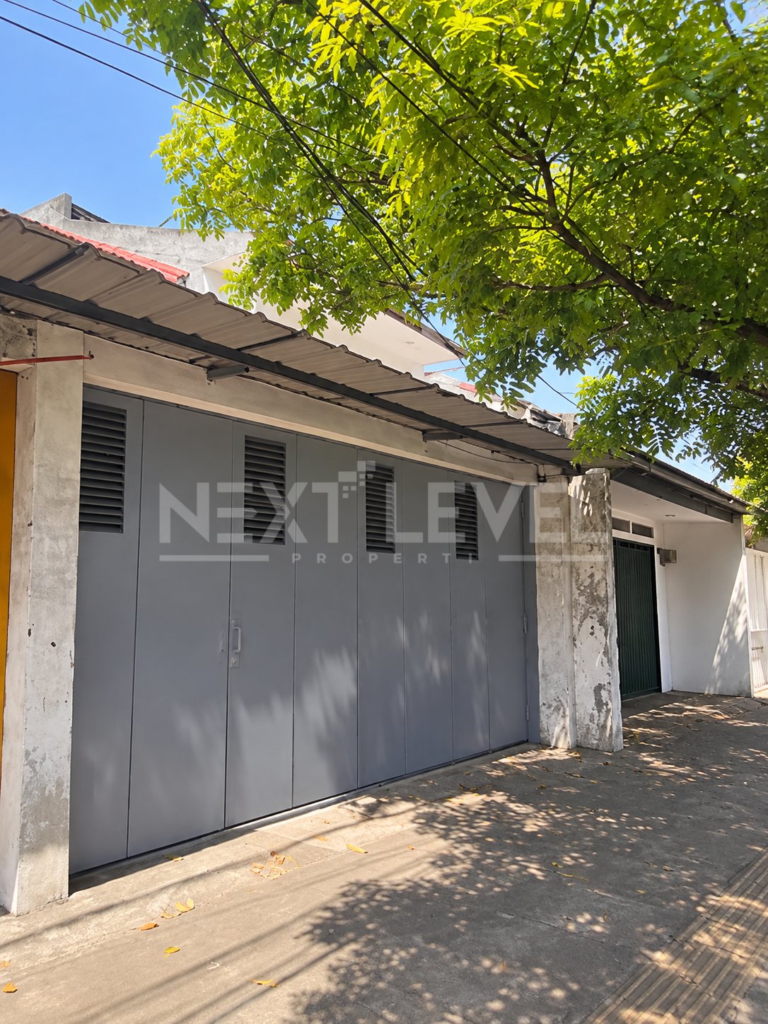 Disewakan Ruko 2 lantai di Mainroad Bandung | LB 300m²